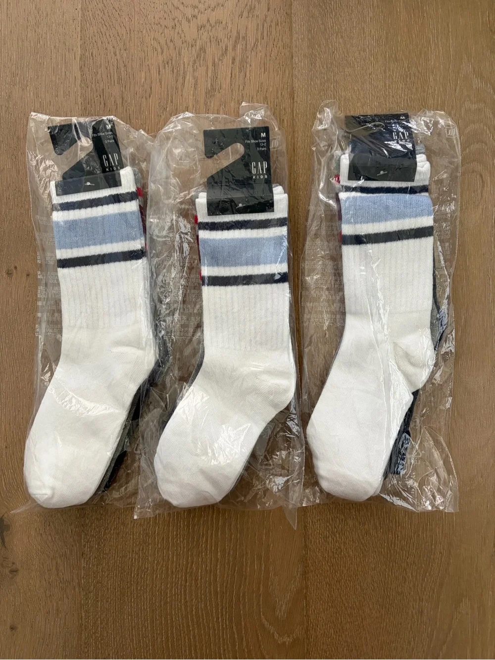 NEW 9 pairs Gap crew socks size M